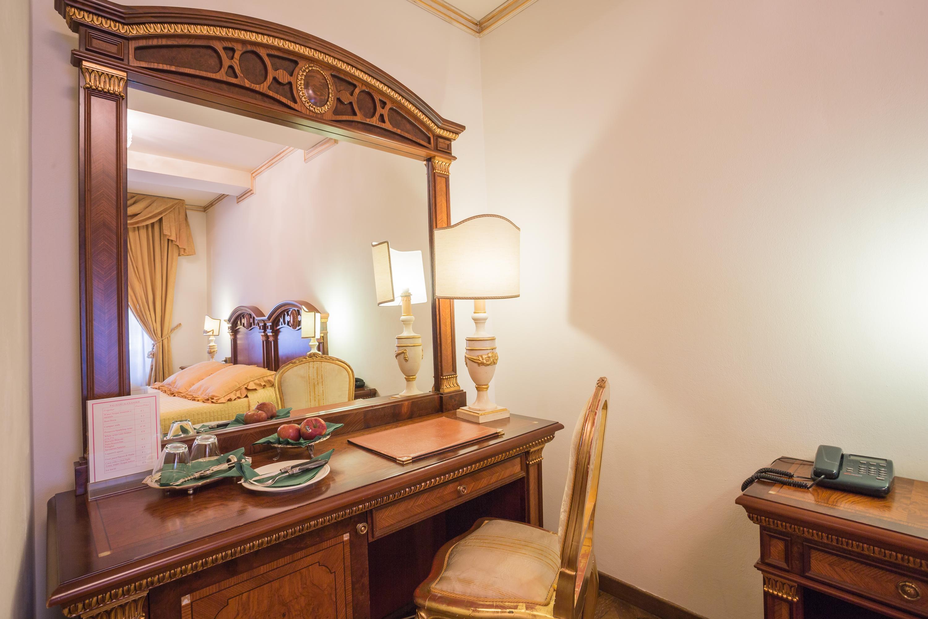 Hotel Palazzo Alexander Lucca Ngoại thất bức ảnh