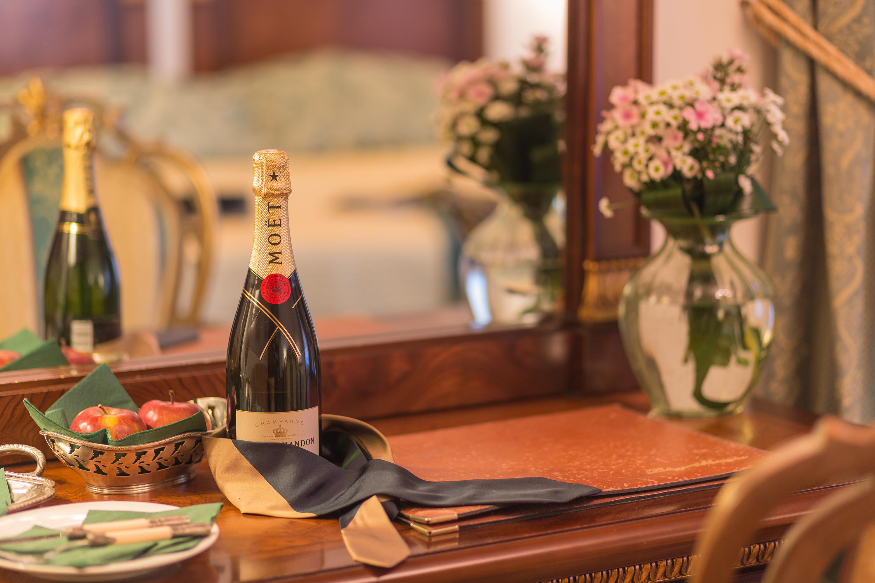 Hotel Palazzo Alexander Lucca Ngoại thất bức ảnh