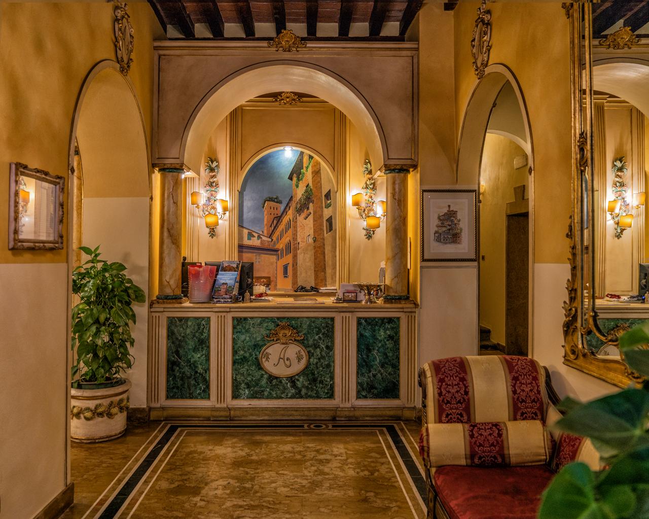 Hotel Palazzo Alexander Lucca Ngoại thất bức ảnh