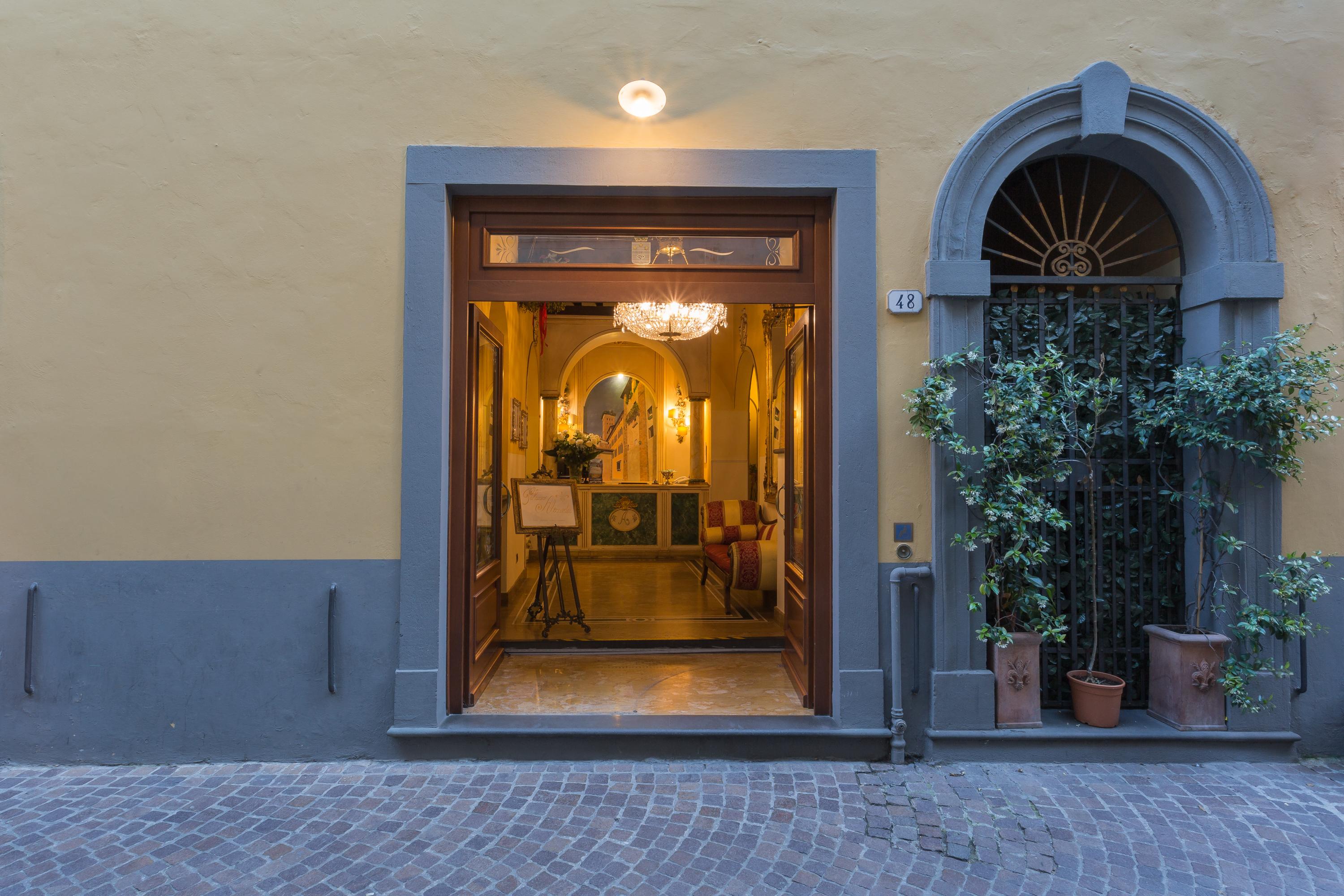 Hotel Palazzo Alexander Lucca Ngoại thất bức ảnh