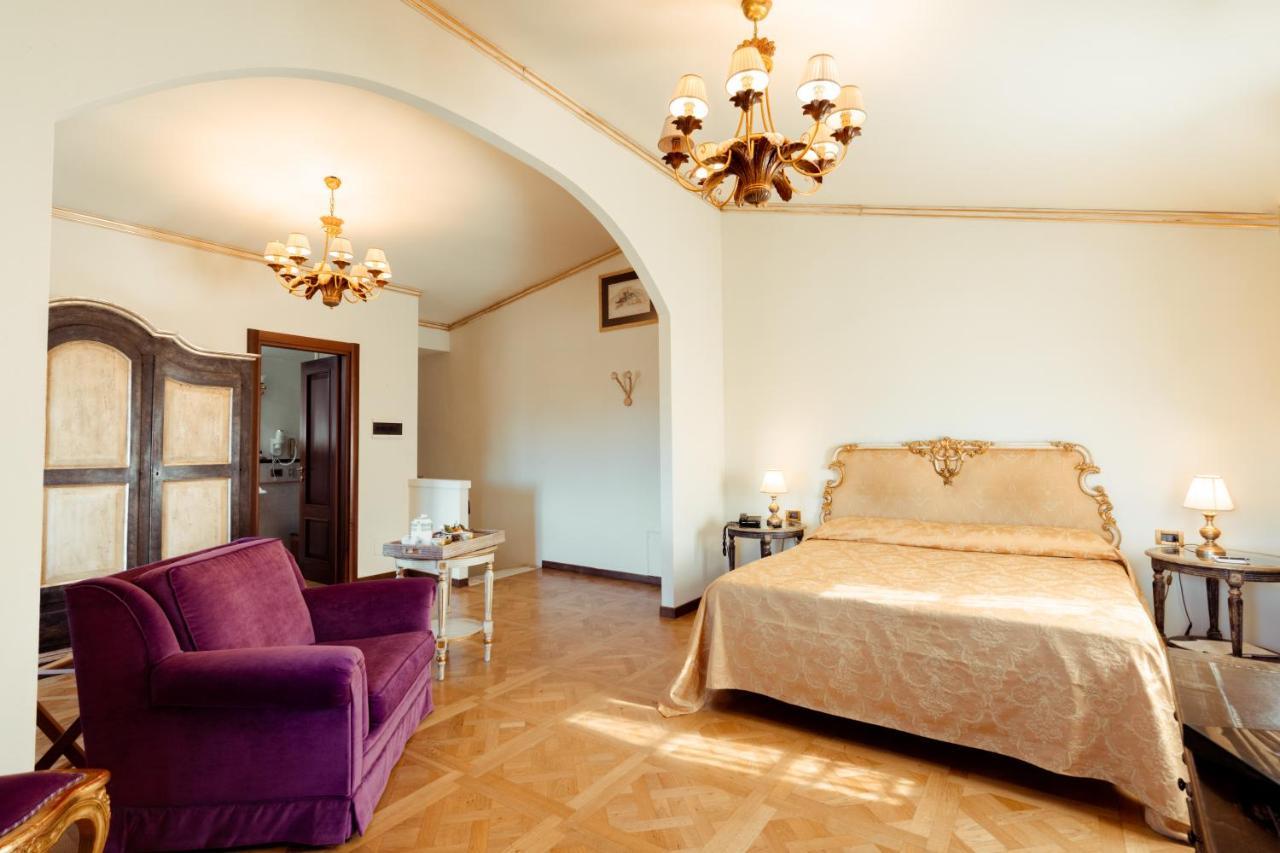 Hotel Palazzo Alexander Lucca Ngoại thất bức ảnh