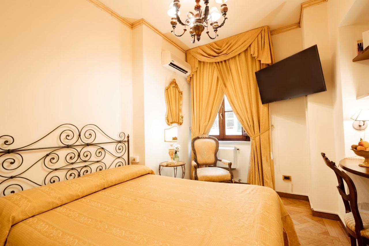 Hotel Palazzo Alexander Lucca Ngoại thất bức ảnh