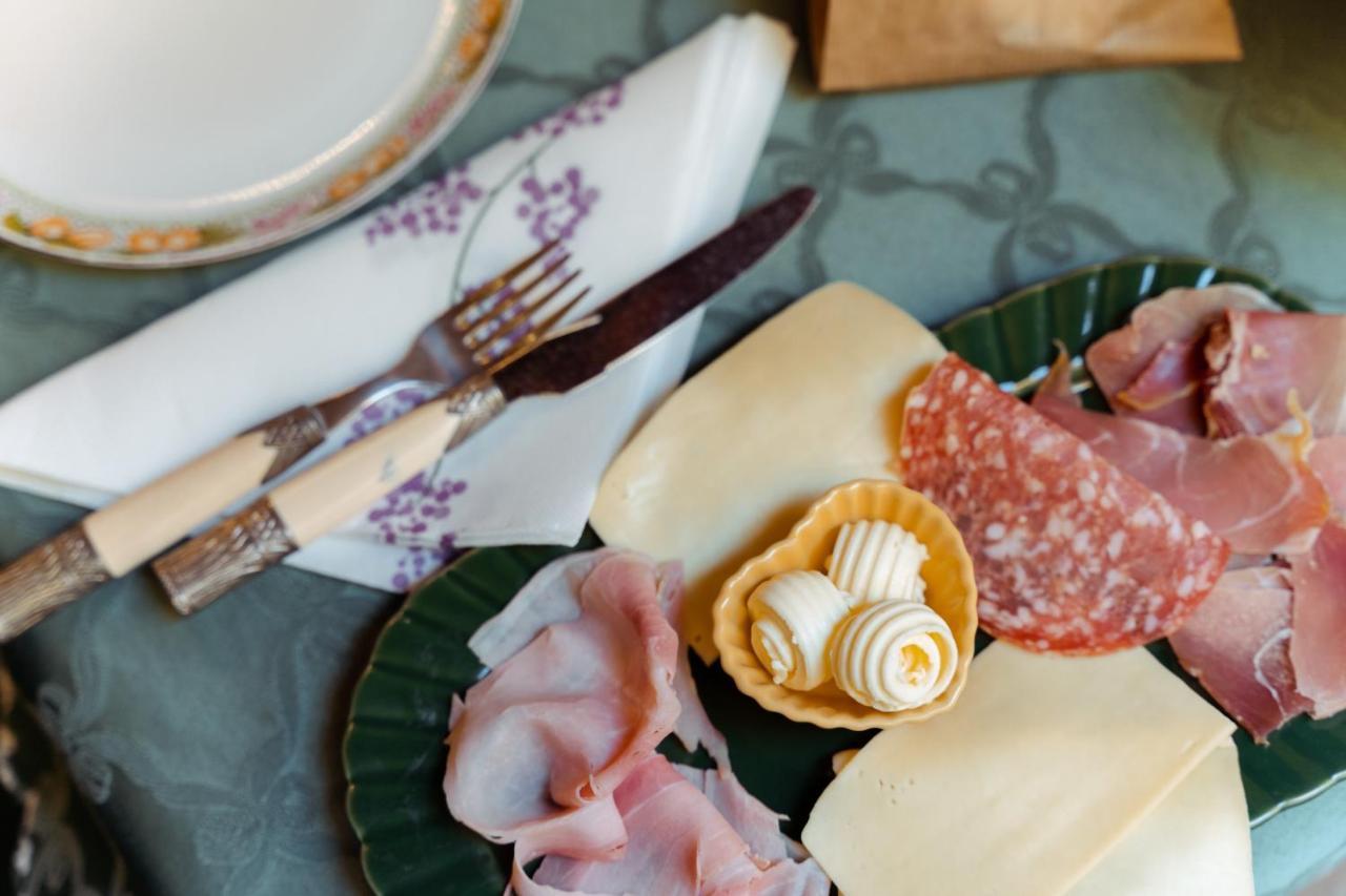 Hotel Palazzo Alexander Lucca Ngoại thất bức ảnh