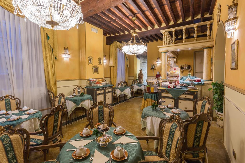 Hotel Palazzo Alexander Lucca Ngoại thất bức ảnh